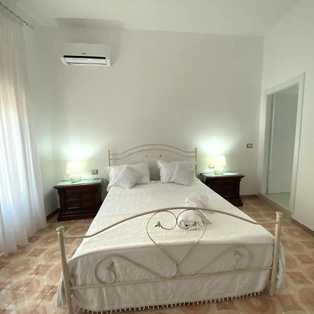 Le Fresie B&B Sant'Antìoco Eksteriør billede