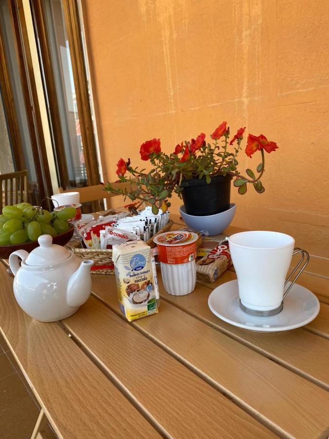 Le Fresie B&B Sant'Antìoco Eksteriør billede